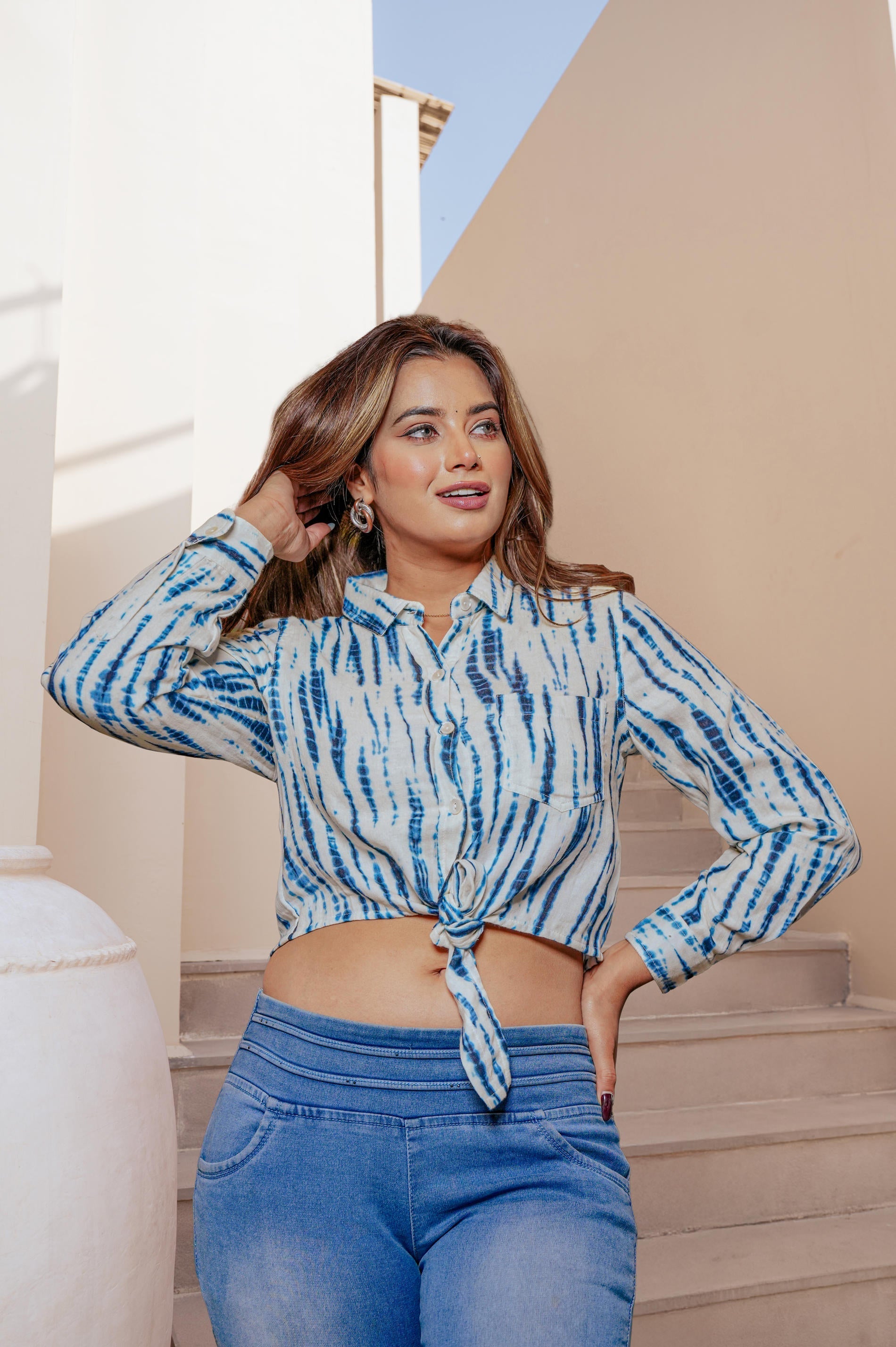 Indigo Blue & White Tie-Dye Striped Shirt Crop Top with Front Knot | D