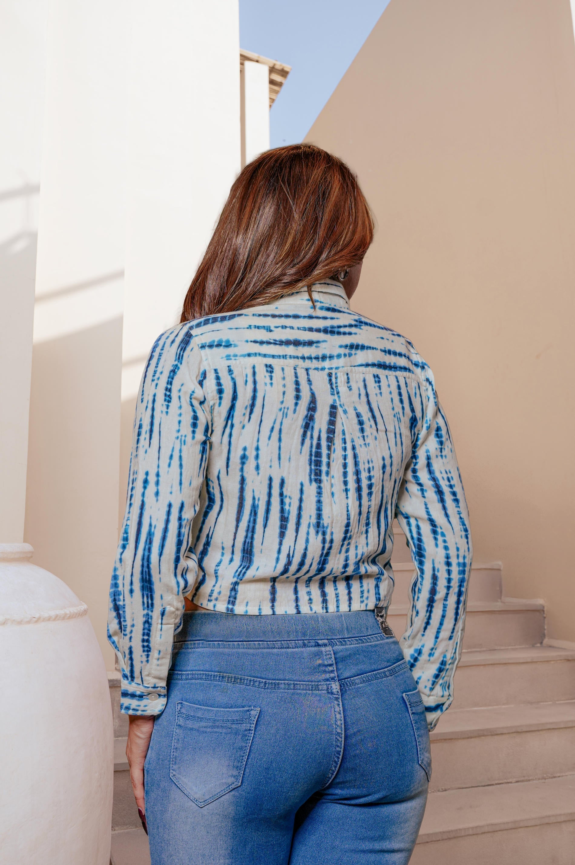 Indigo Blue & White Tie-Dye Striped Shirt Crop Top with Front Knot | D