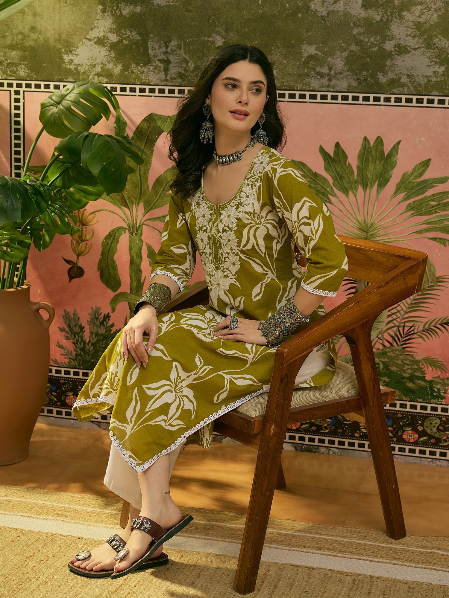 Stylum Women's Green Floral Printed & Embroidered Cotton Straight Kurta (GREENMODERN)