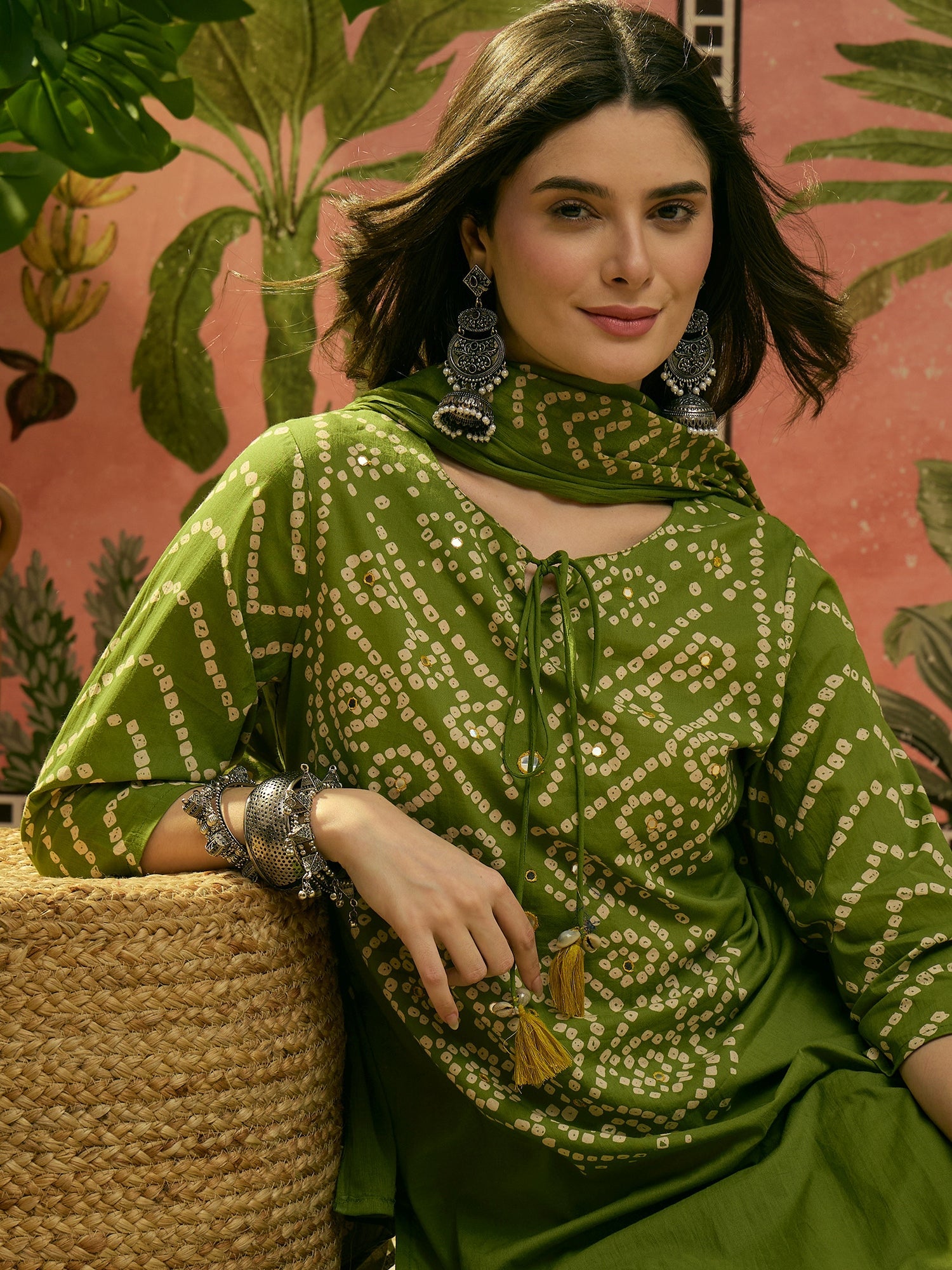 Women's Green Bandhej Printed Cotton Straight Kurta Pant Dupatta Set (