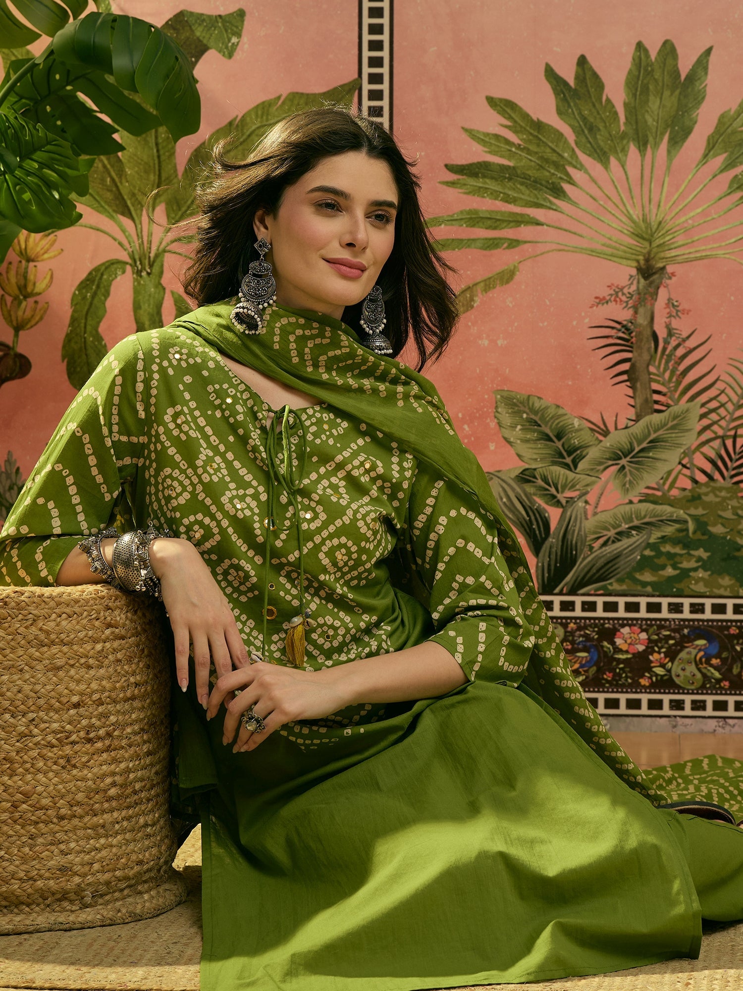 Women's Green Bandhej Printed Cotton Straight Kurta Pant Dupatta Set (