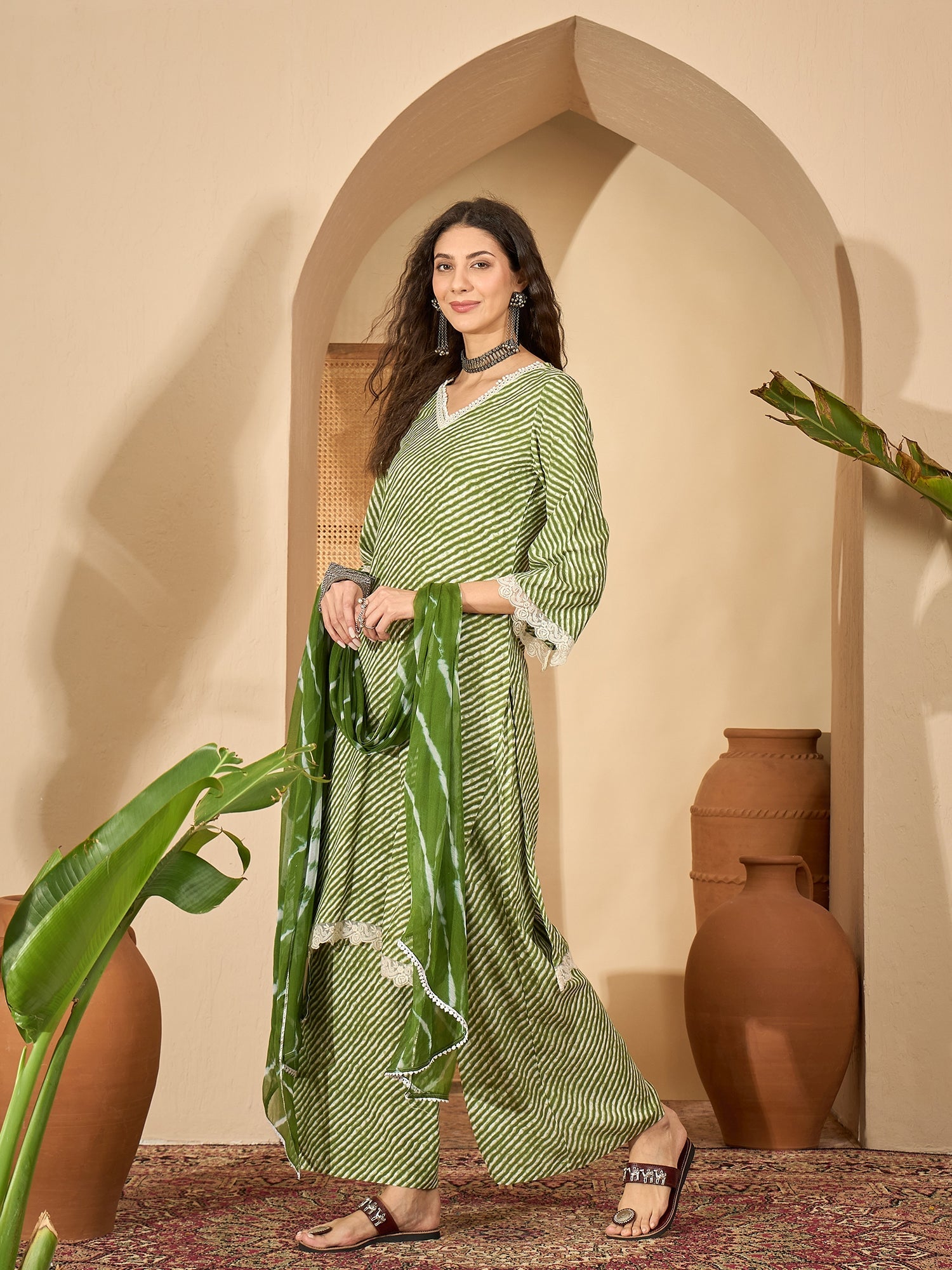 Women's Green Leheriya Printed Rayon Straight Kurta Palazzo Dupatta Se