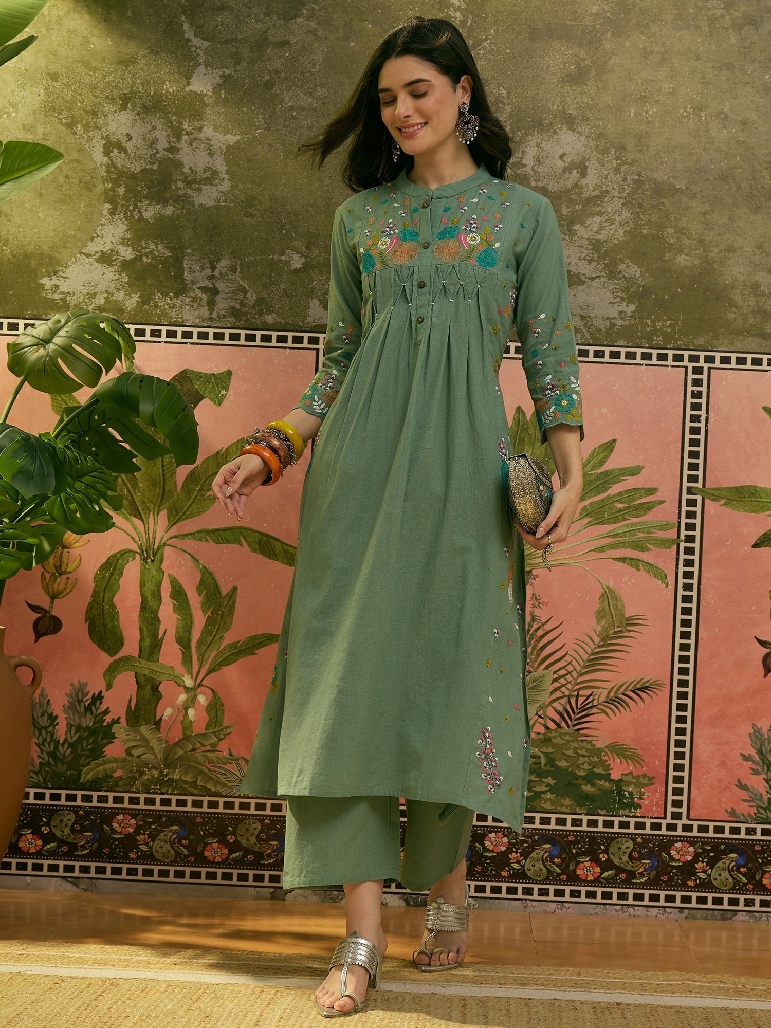 Women's Green Solid & Embroidered Cotton A-Line Kurta Pant Set (KPGREE