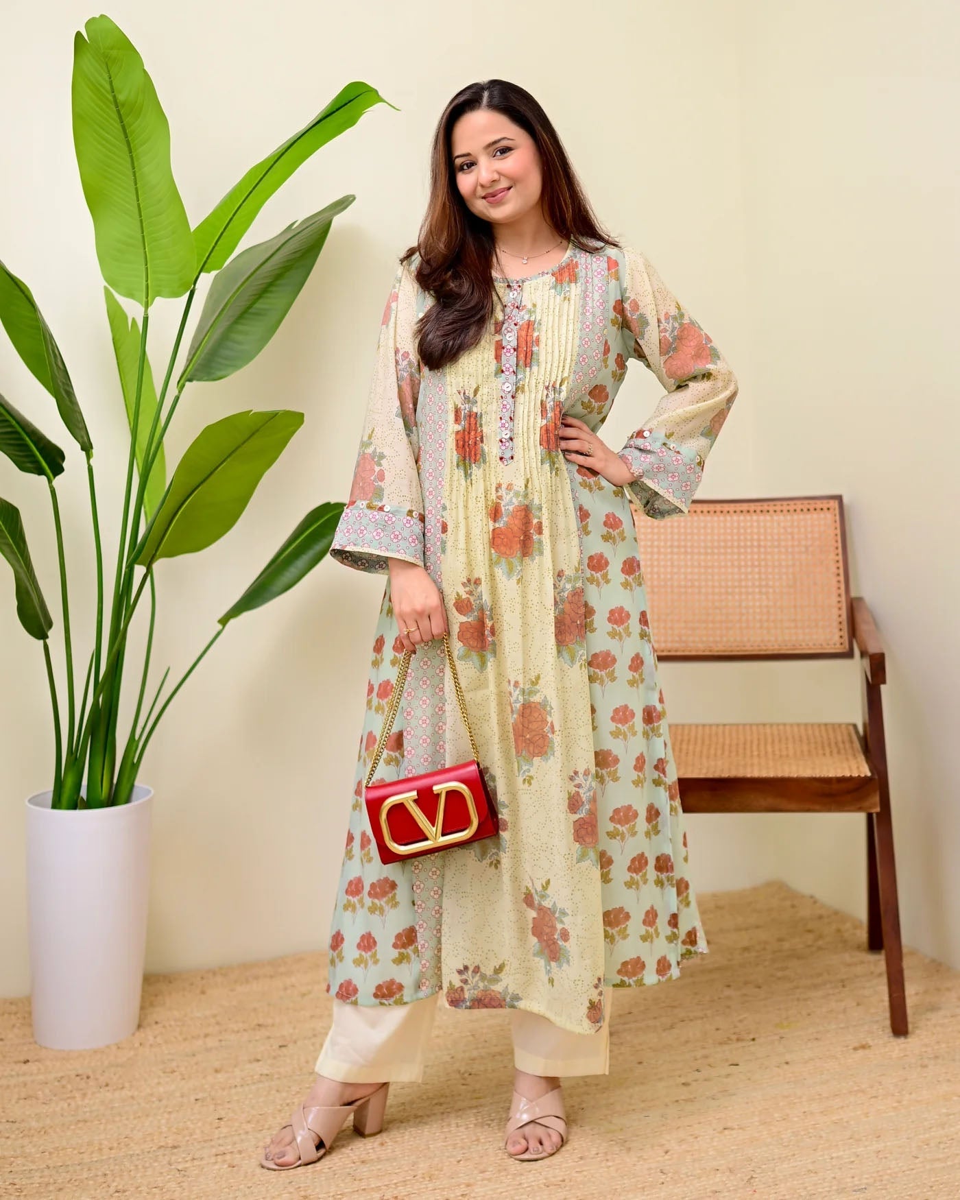 Women's Green Floral Printed Voile A-Line Kurta Pant Set (KPRUSTSIMPY)