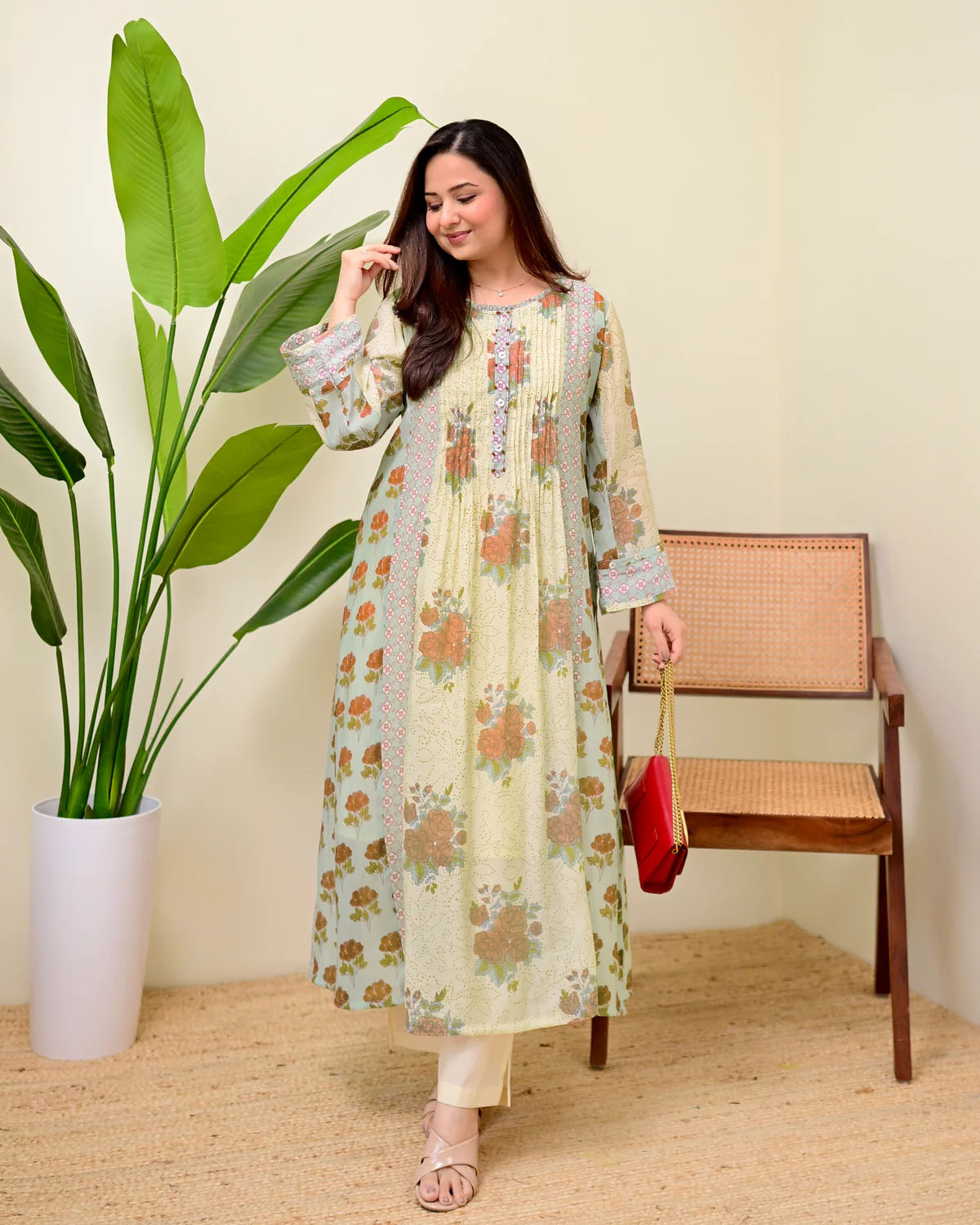 Women's Green Floral Printed Voile A-Line Kurta Pant Set (KPRUSTSIMPY)