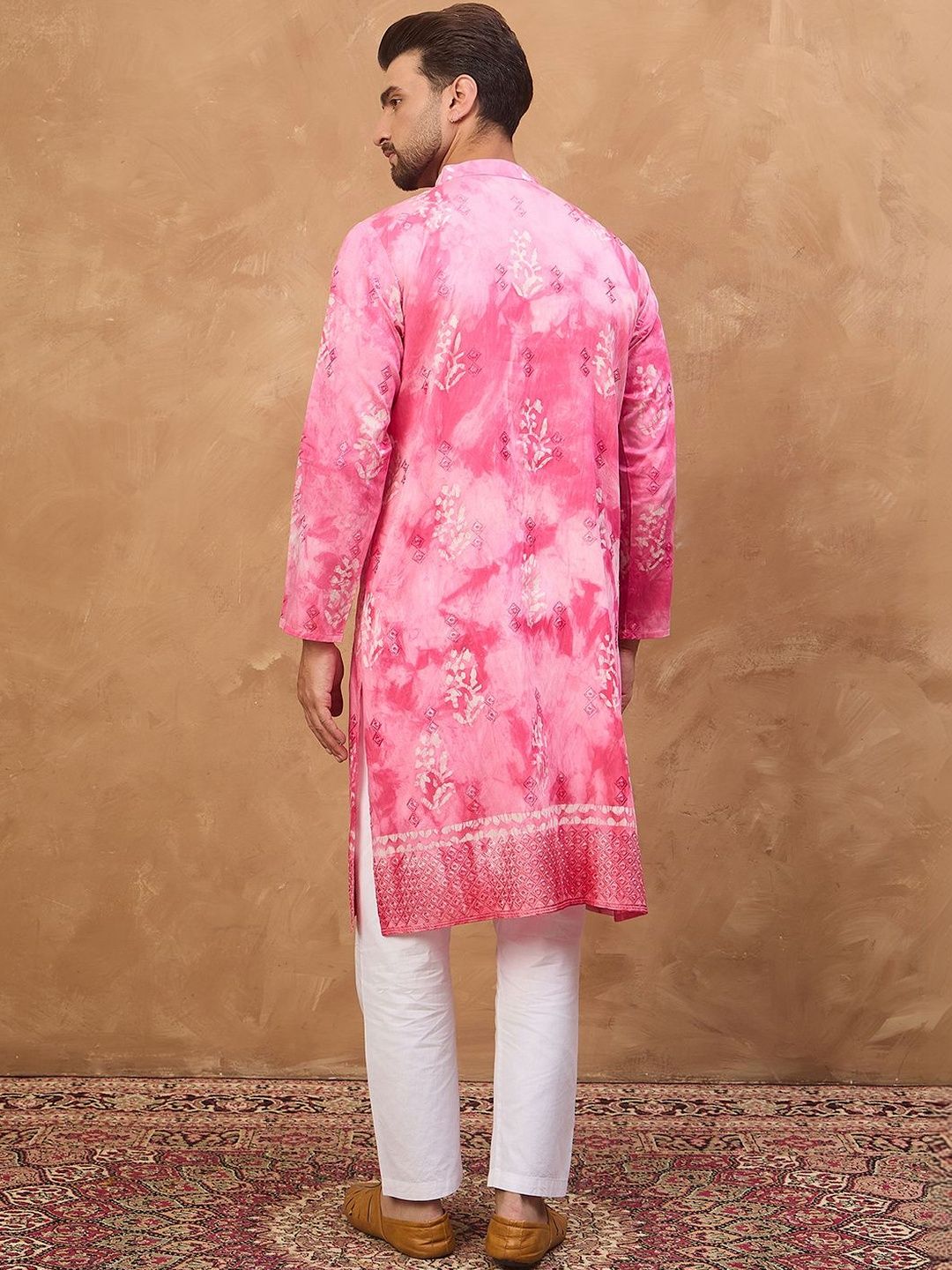 Ethnic Bay Men Pink Silk Blend Batik Embroidered Straight Kurta With Pant Set-MKSET1515