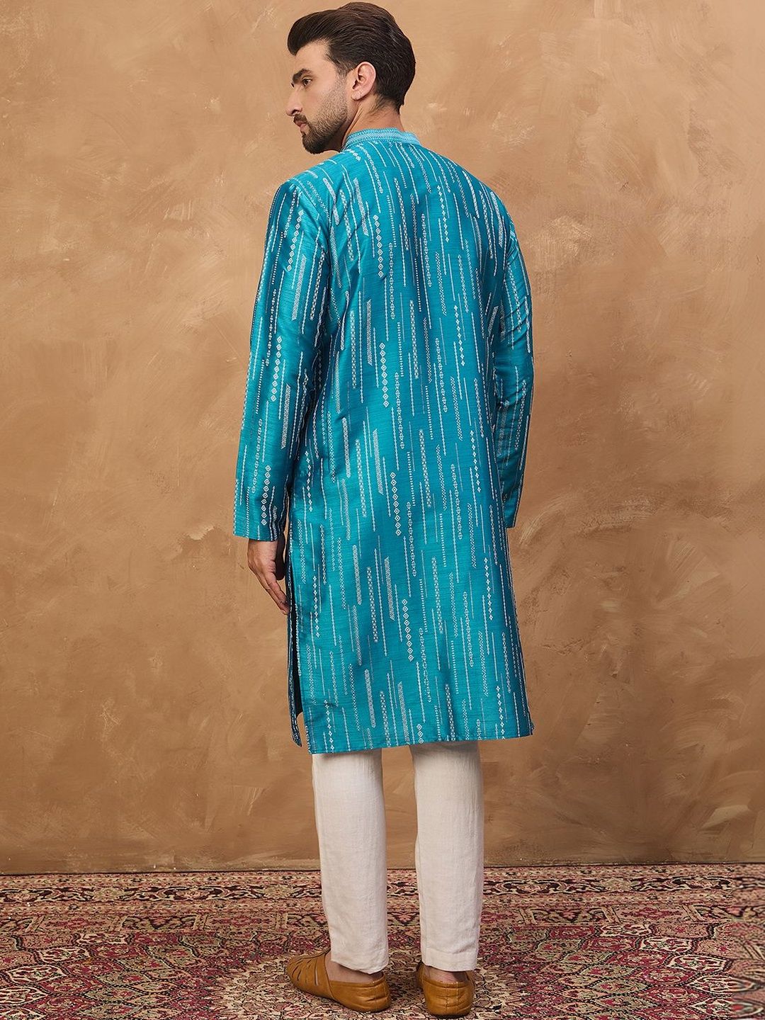 Ethnic Bay Men Blue Silk Blend Geometric Printed Straight Kurta With Pant Set-MKSET1519