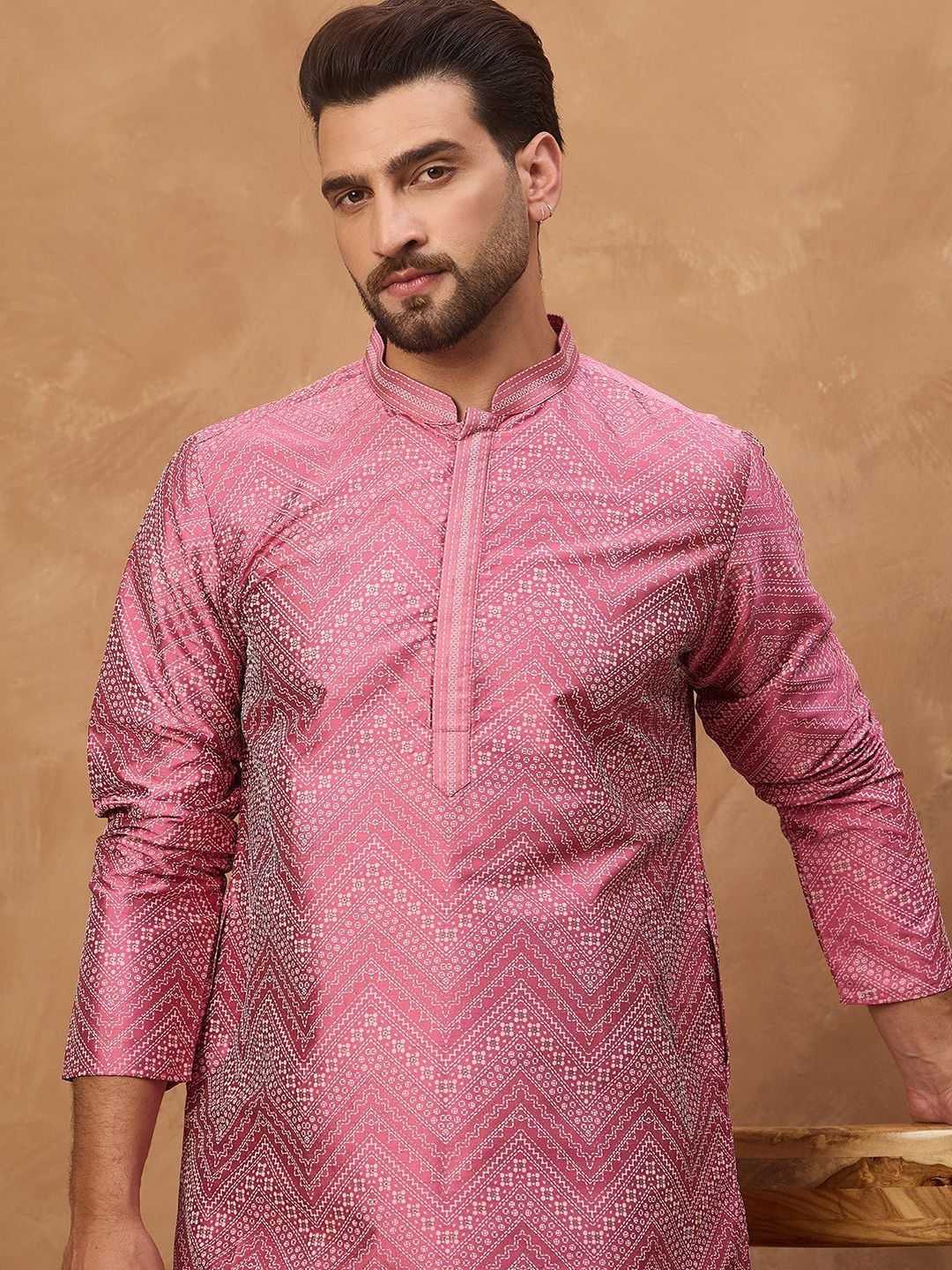 Ethnic Bay Men Pink Silk Blend Geometric Printed Straight Kurta With Pant Set-MKSET1532