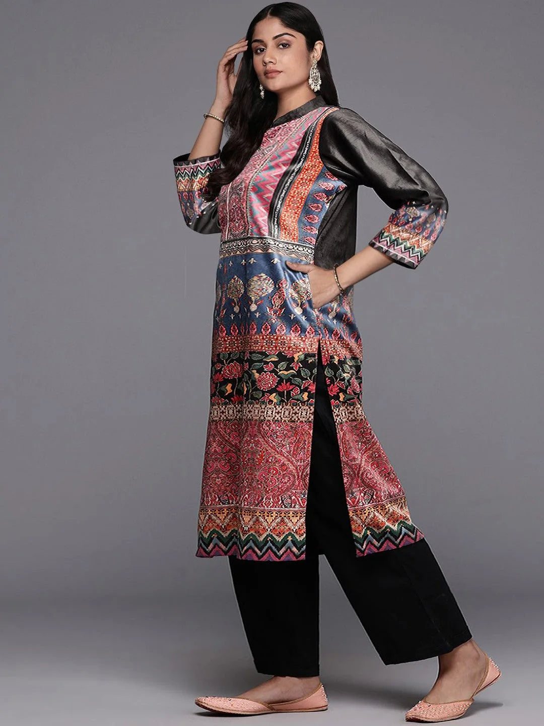 Women's Ethnic Motifs Kurta | Shop Indian Kurta Designs