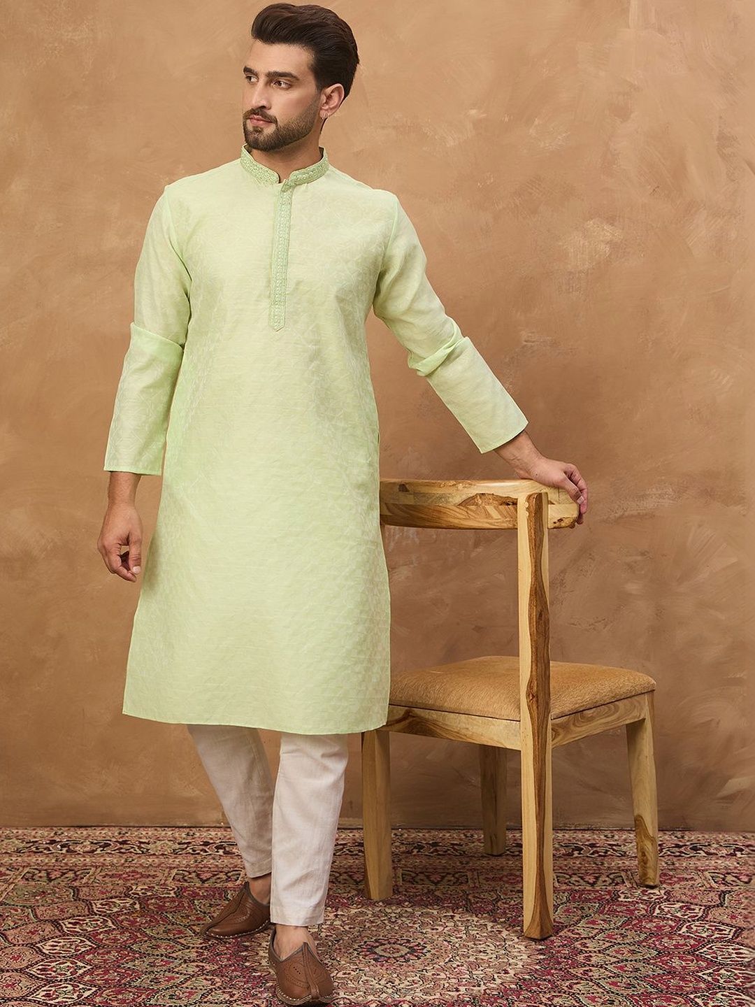 Ethnic Bay Men Green Silk Blend Solid Embroidered Straight Kurta With Pant Set-MKSET1451
