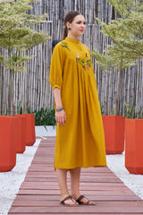 Plus Size Mustard Casual Wear Hand-painted Dress With Stand Collar-CL-SW-3051