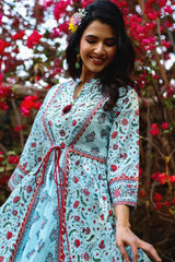Blue Cambric Floral Print Panelled Kurta With Mask