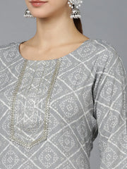 Women Grey Cotton Geometric Printed Kurtas 3