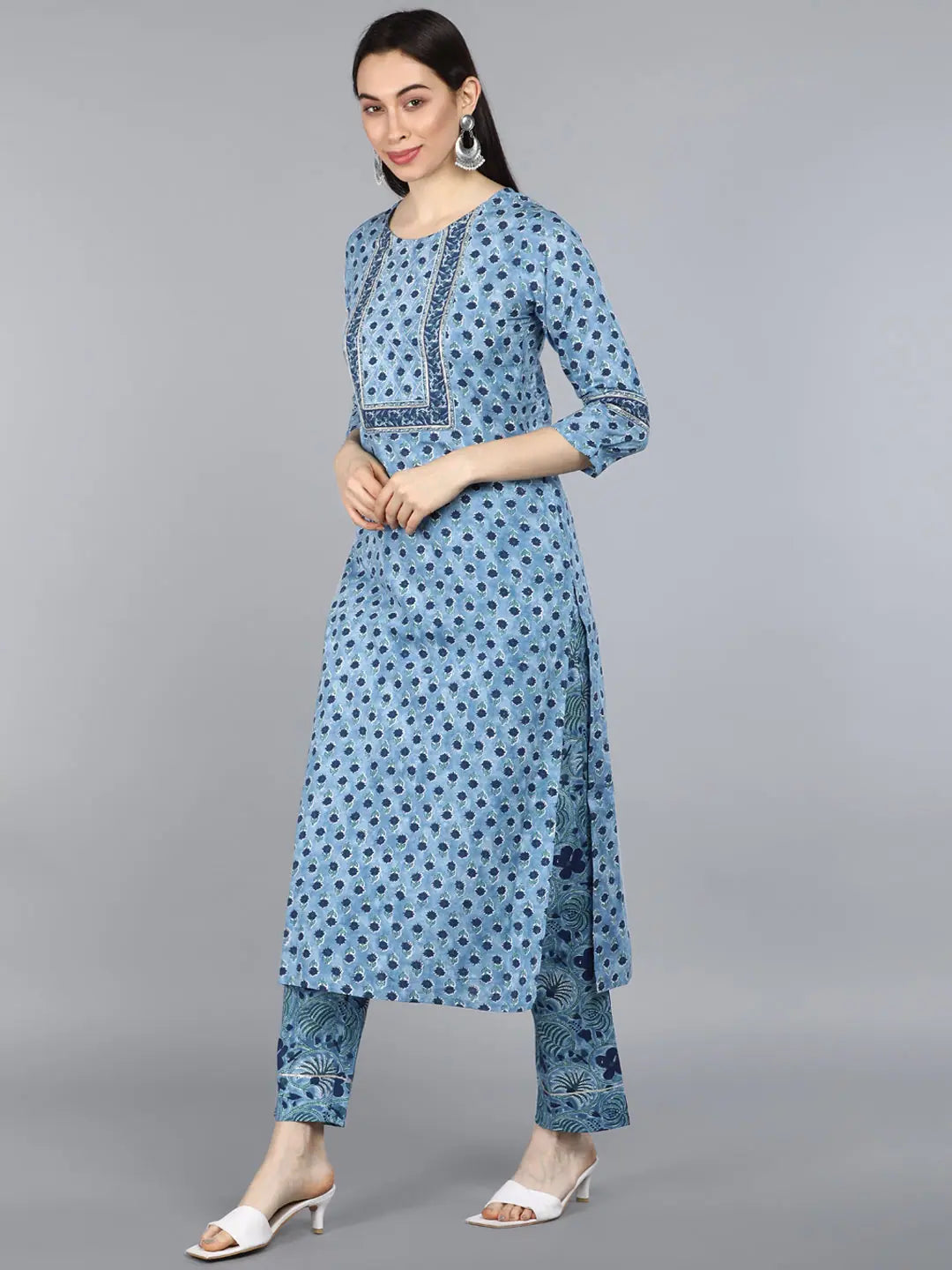 Women Blue Floral Printed Pure Cotton Kurta With Trousers With Dupatta