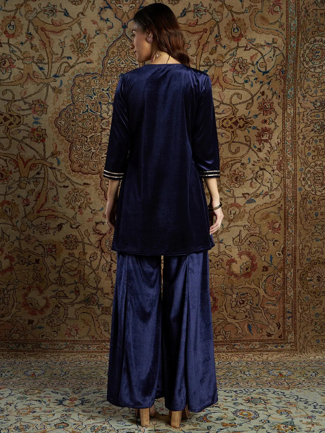 Navy Velvet Zari Women's Kurta Set | Indian Kurta Sets