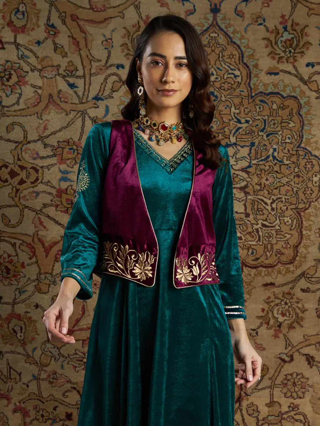 Embroidered Velvet Waistcoat - Women's Fashion Jackets