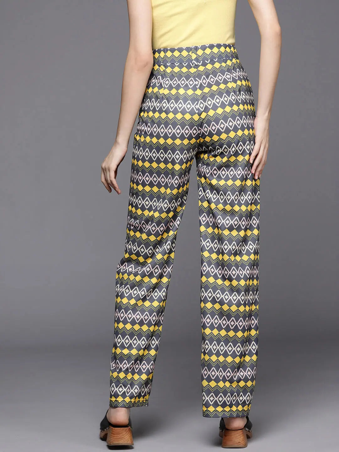 Geometric Print Straight Pants - Women's Western Wear Online