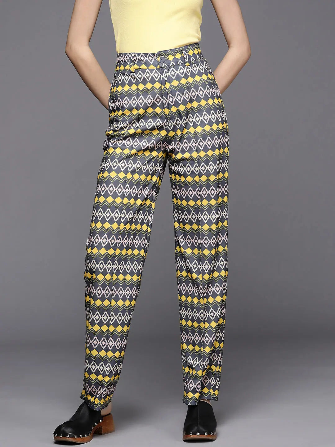 Geometric Print Straight Pants - Women's Western Wear Online