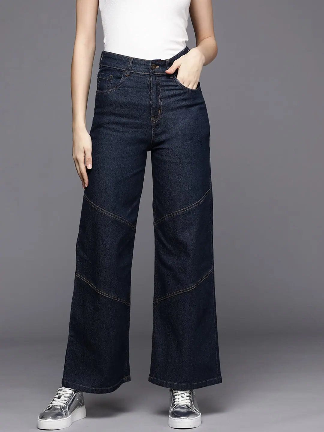 Blue Contrast Stitch Detail Straight Jeans - Women's Western Wear