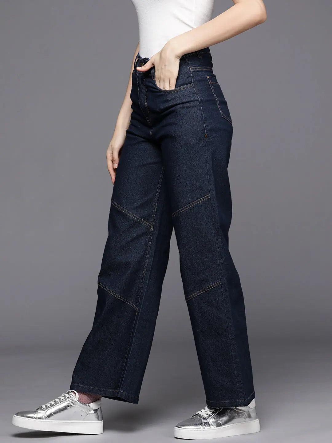 Blue Contrast Stitch Detail Straight Jeans - Women's Western Wear