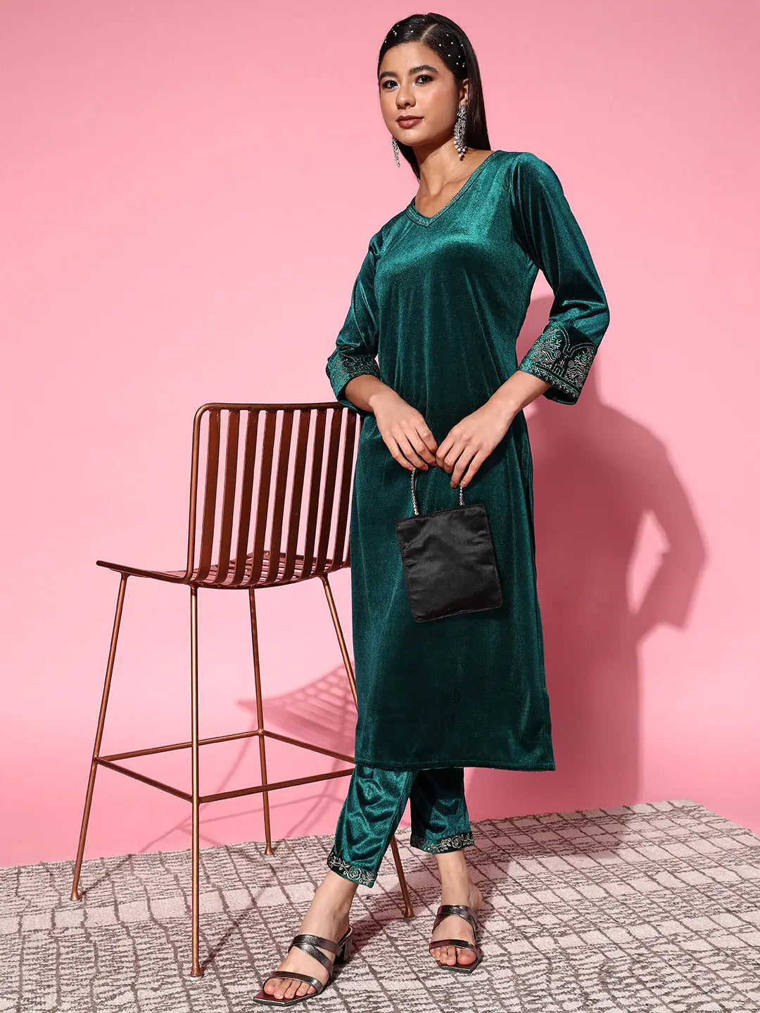 Emerald Velvet Embroidered Kurta Pants Set | Women's Kurta Sets