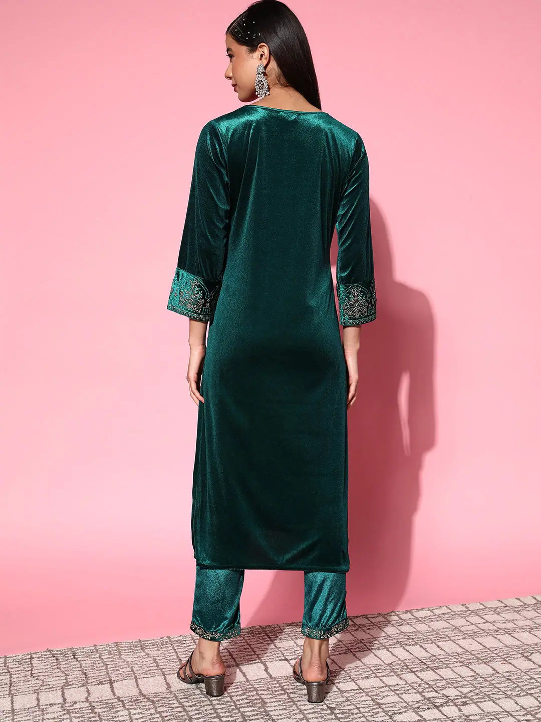 Emerald Velvet Embroidered Kurta Pants Set | Women's Kurta Sets
