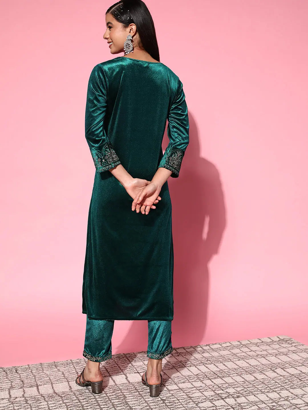Emerald Velvet Embroidered Kurta Pants Set | Women's Kurta Sets