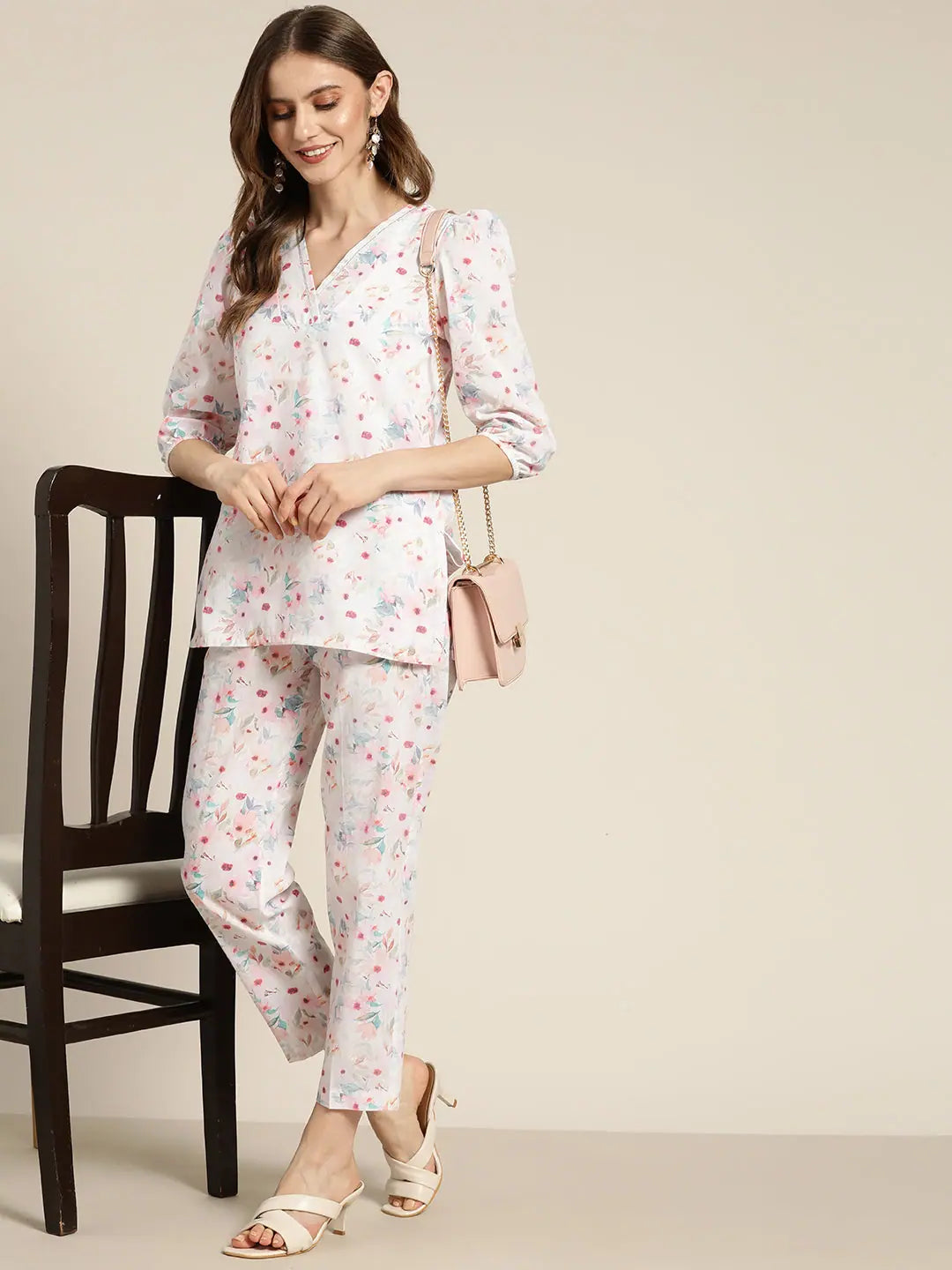 White Floral Puff Sleeve Top - Women's Western Clothing