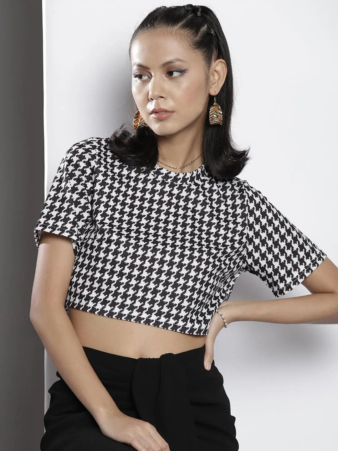 Geometric Knit Crop Top | Women's Western Clothing