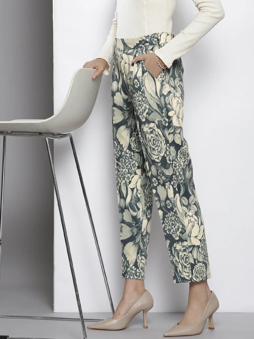 Women Grey Floral Pants | Scuba Straight Comfort Fit