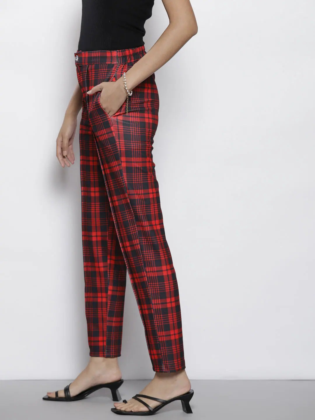 Red Check Knit Tapered Pants | Women's Western Clothing