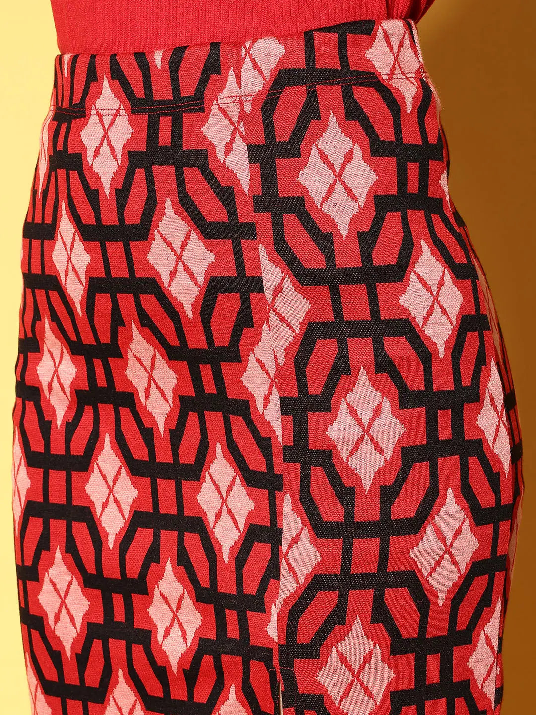 Red Geometric Knit Pencil Skirt - Women's Western Wear