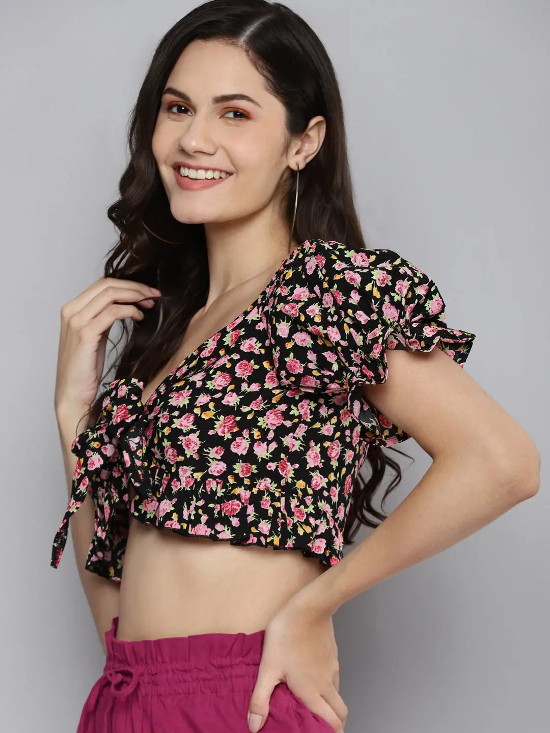 Black Ditsy Crop Top | Volume Sleeve Tie-Up Top for Women