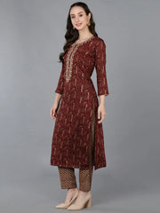 Women Silk Blend Embroidered Kurta-VCK9031