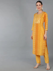 Women Silk Blend Embroidered Ethnic Kurta-VKSKD1659