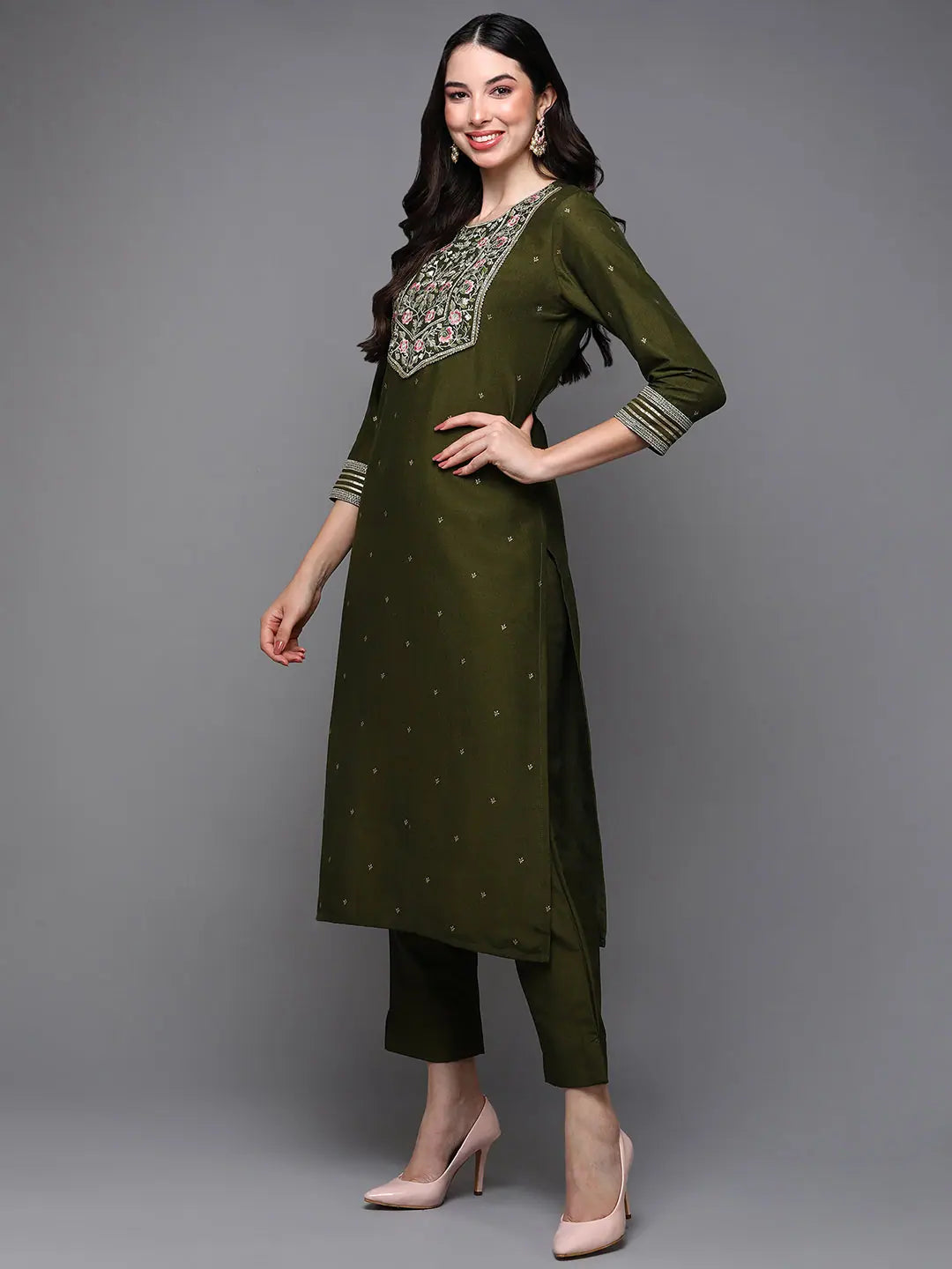 Olive Silk Blend Embroidered Kurta | Women's Lehenga Collection