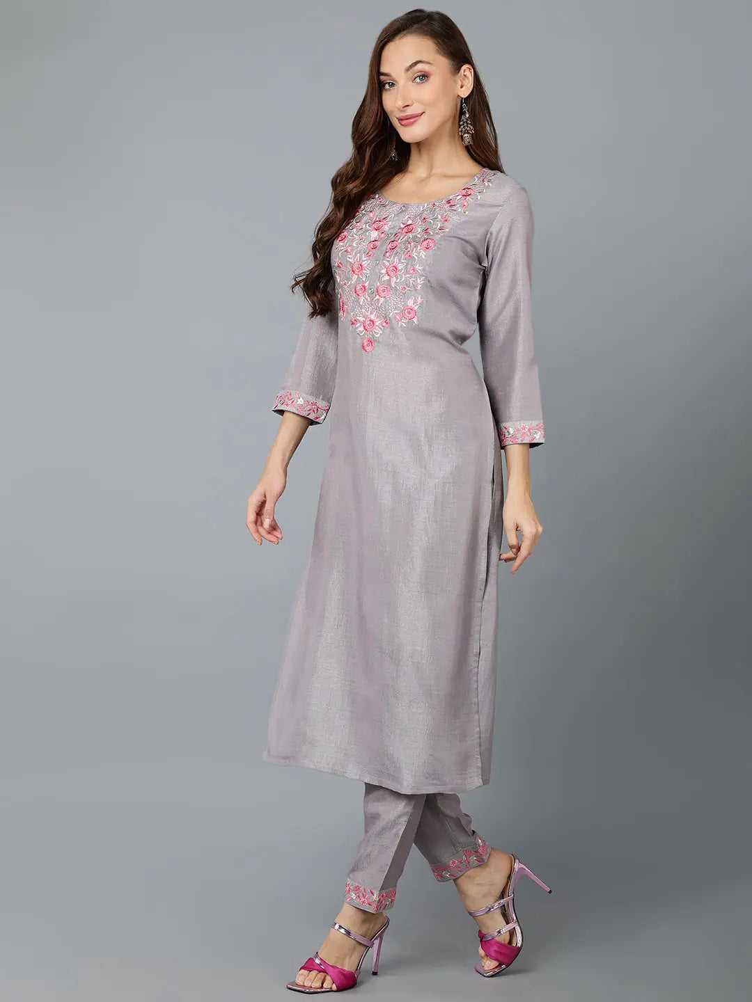 Embroidered Silk Blend Women's Kurta | Designer Kurta Sets