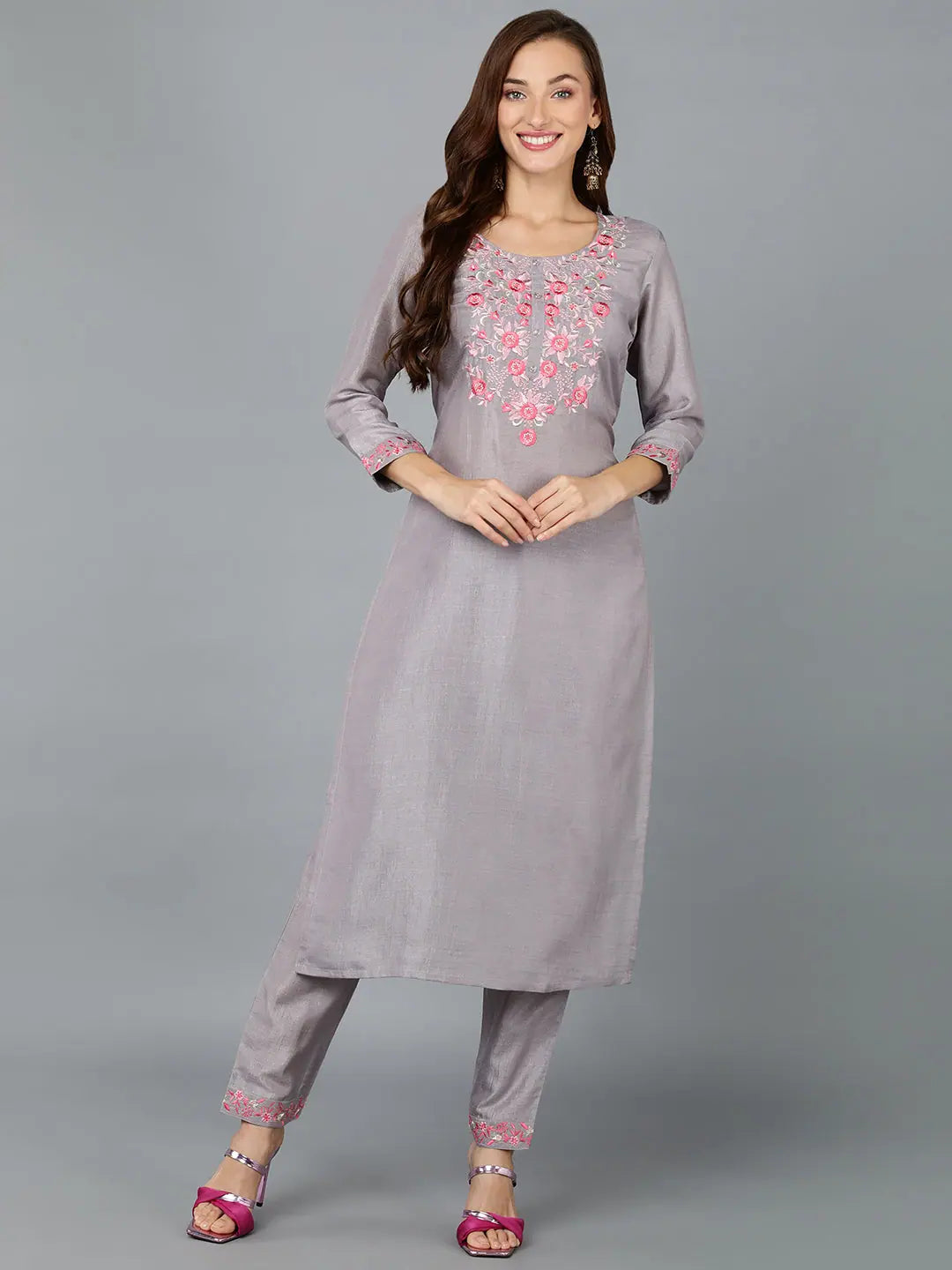 Women Silk Blend Embroidered Kurta With-VKSET1405A