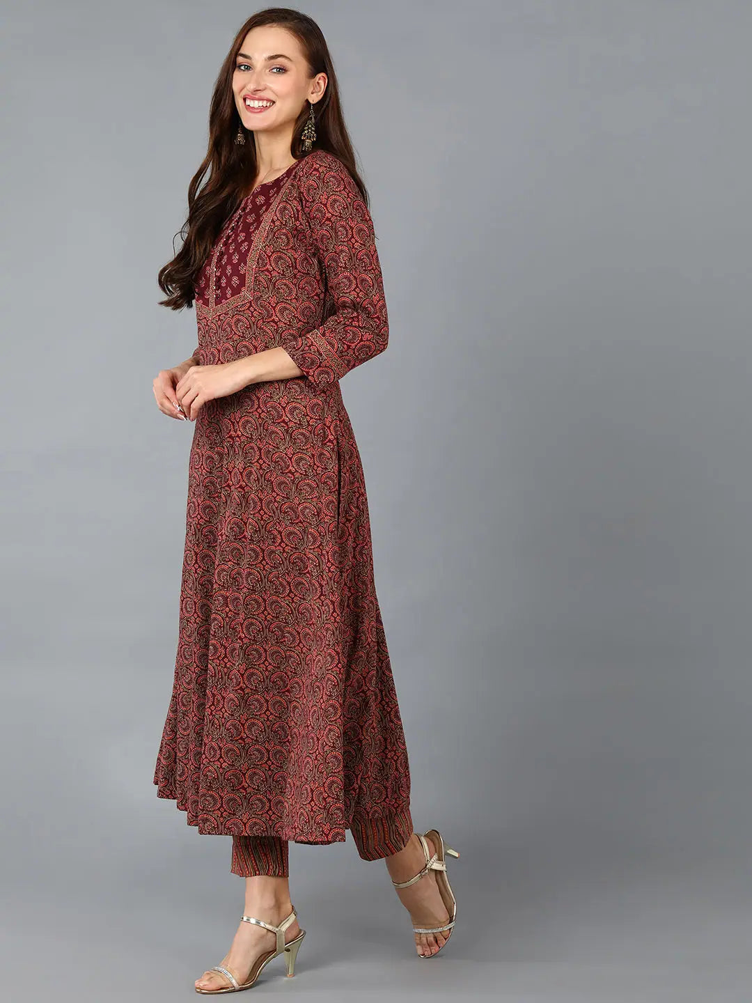 Maroon Cotton Blend Striped Printed Women's Kurta Sets