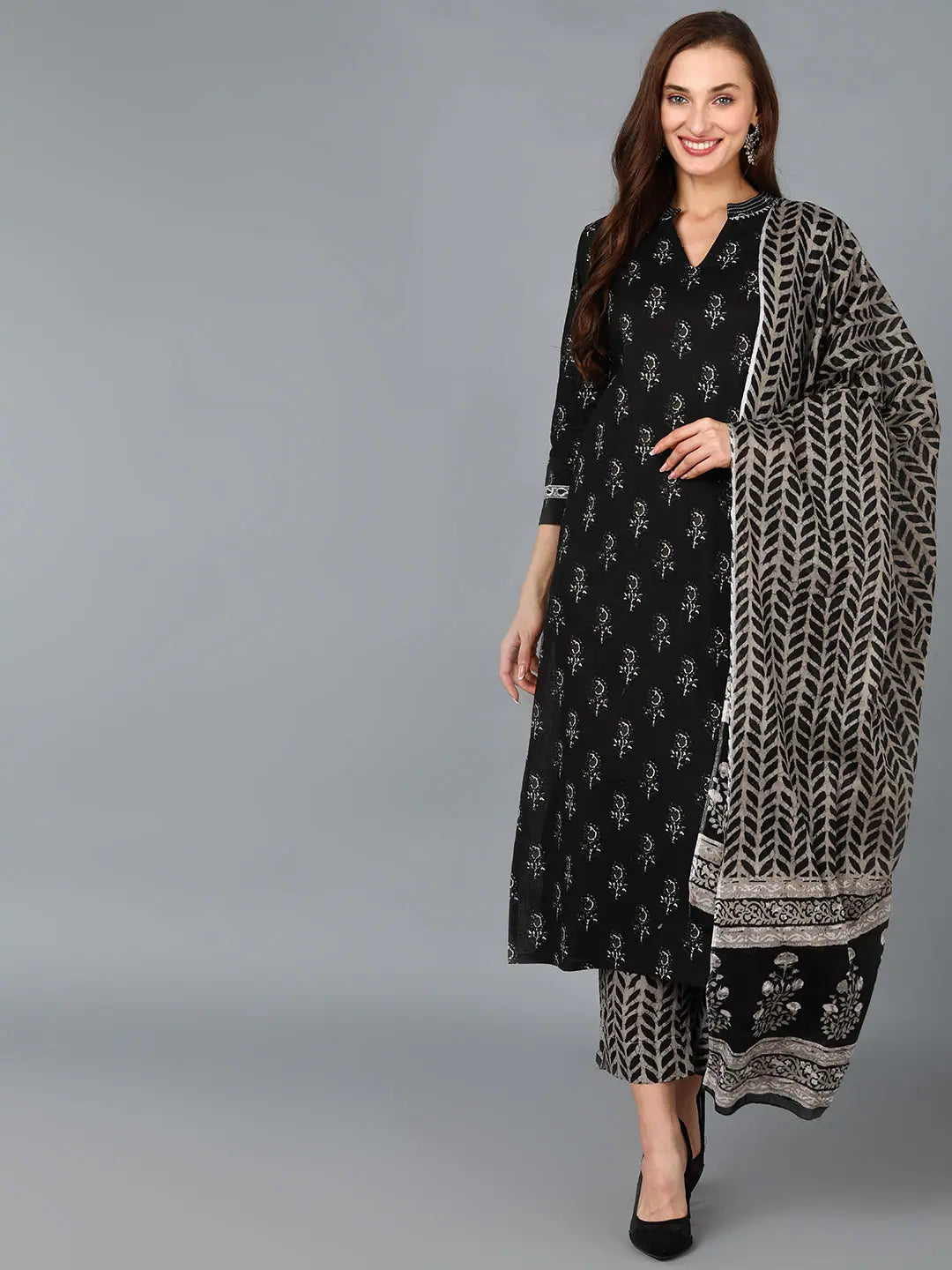 Women Black Cotton Blend Paisley Printed