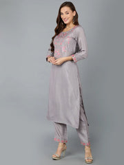 Women Silk Blend Embroidered Kurta With-VKSET1407A