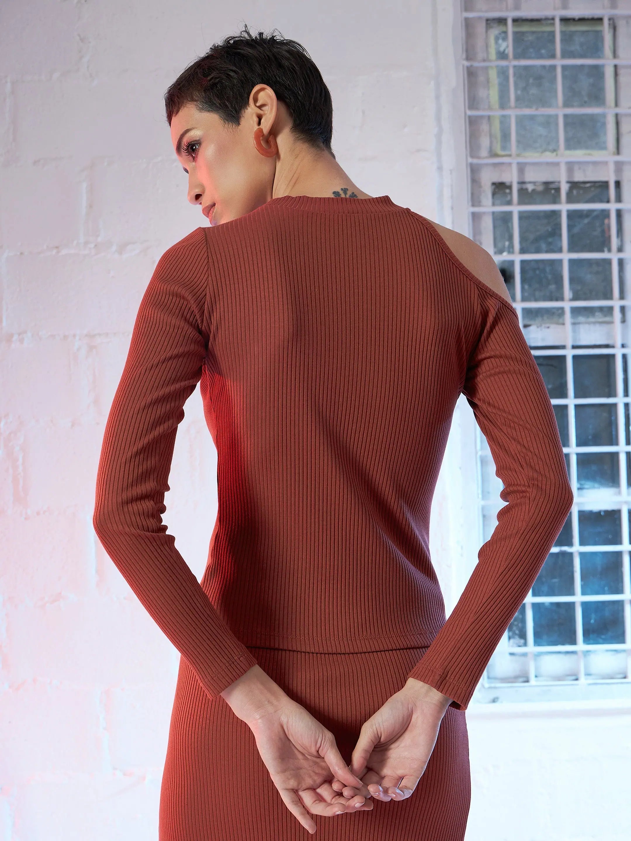 Rust Shoulder Cut Out Top | Women's Western Outfits - [Brand]