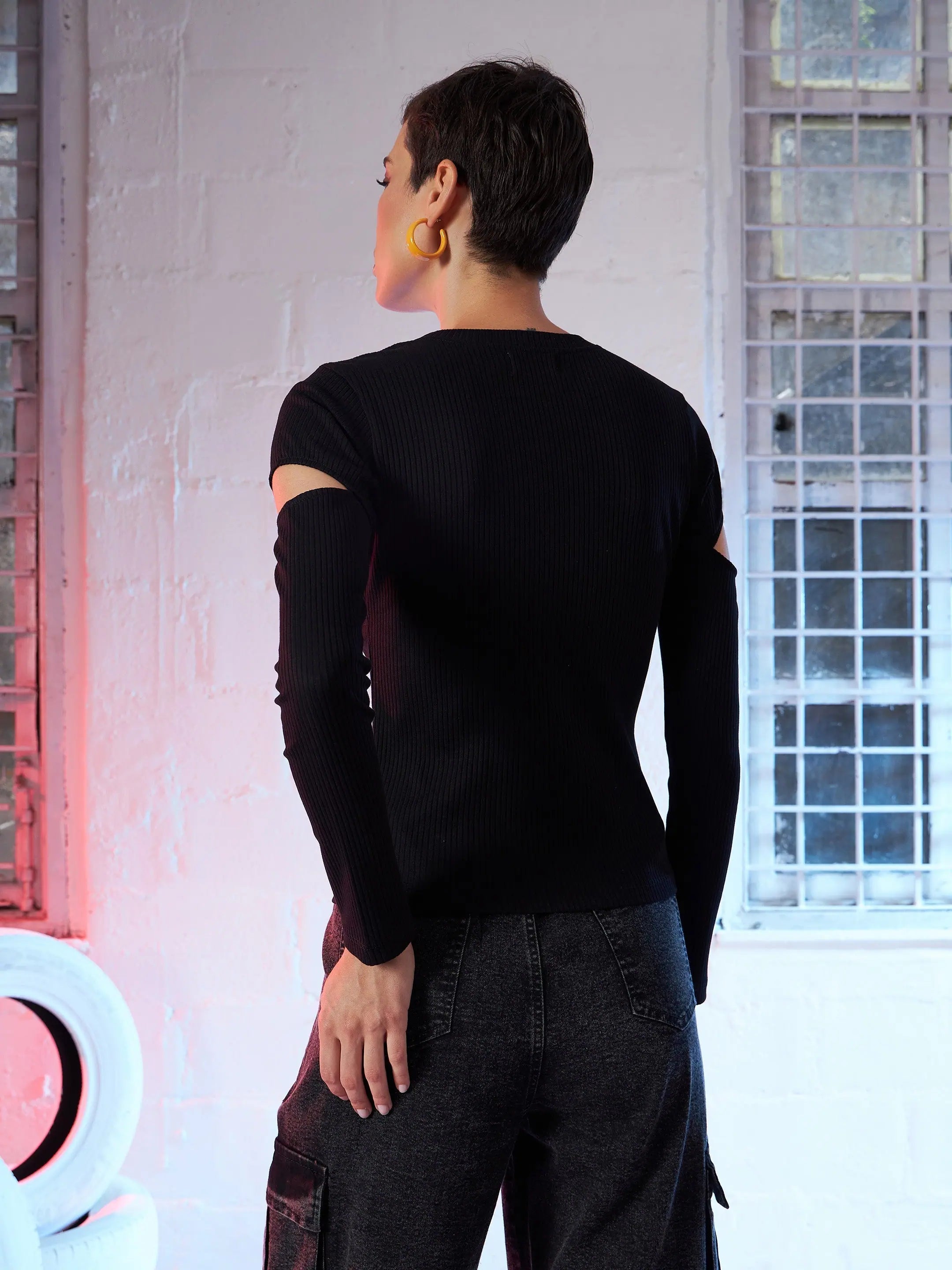 Black Bicep Cut Out Rib Top | Women's Western Wear Outfits