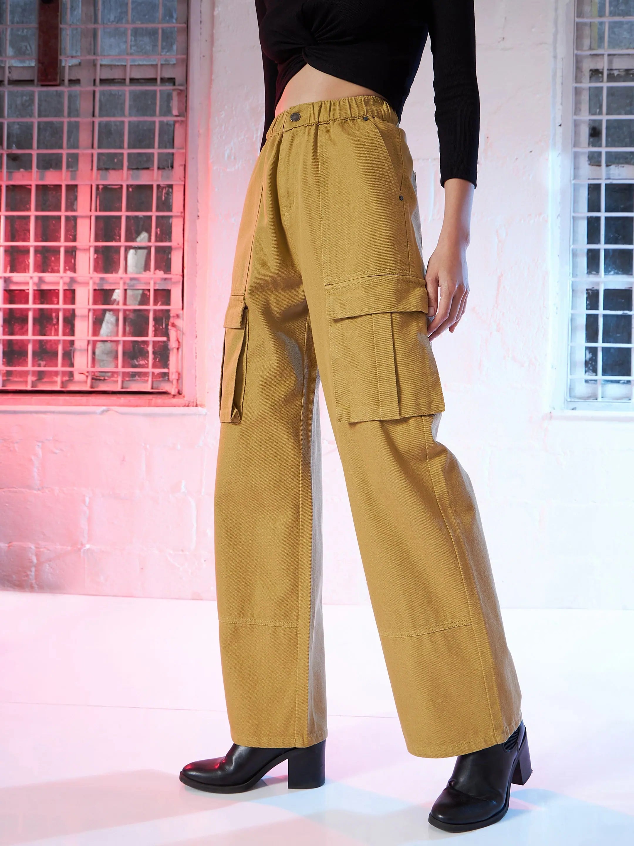 Women's Brown Box Pocket Cargo Jeans | Straight Fit Cotton Denim