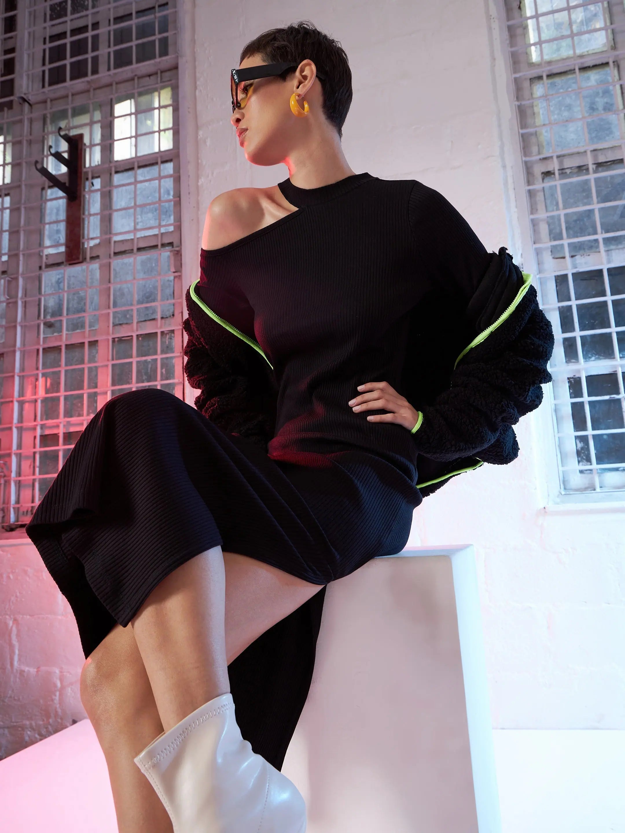 Black Ribbed Midi Dress | Women's Western Clothing & Outfits