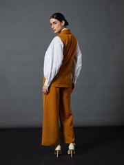 Women Mustard Sleeveless Blazer With Darted Palazzo Pants