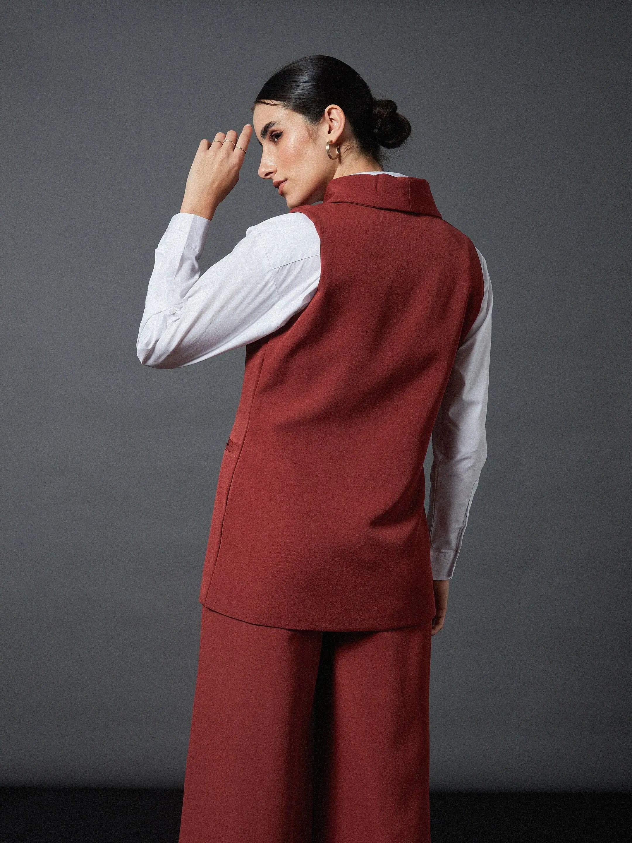 Sleeveless Longline Blazer | Women's Western Wear Outfits