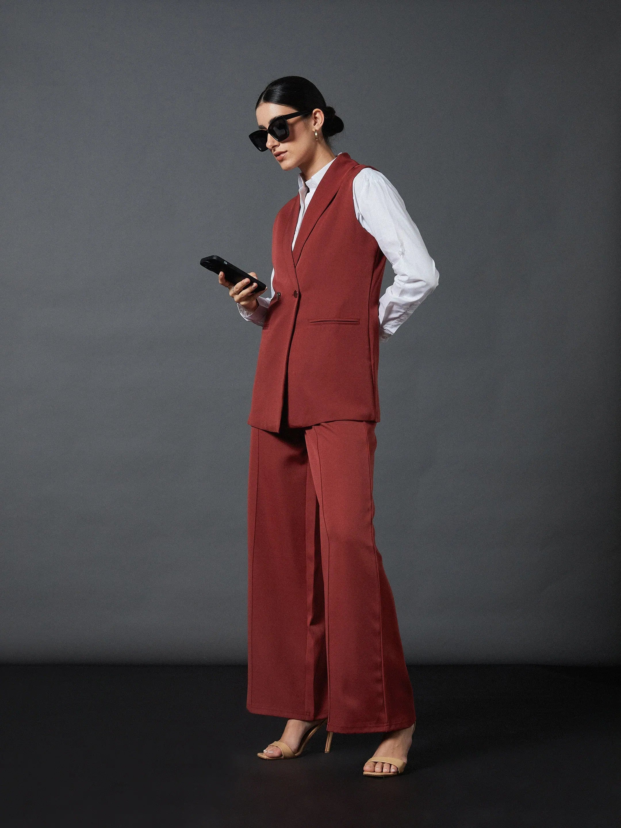 Sleeveless Longline Blazer | Women's Western Wear Outfits