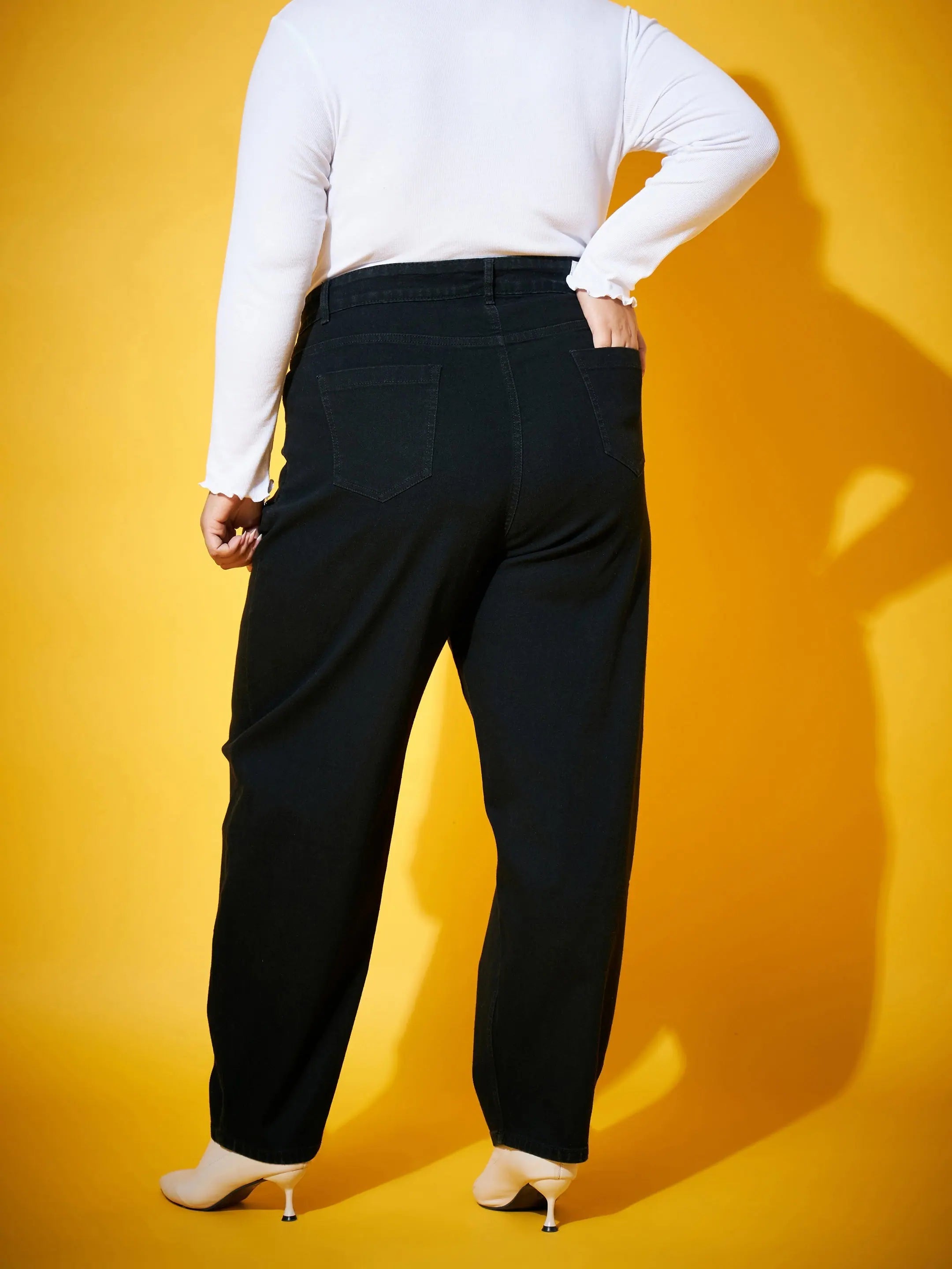 Black Balloon Fit Women's Jeans - Slit Knee Denim Jeans