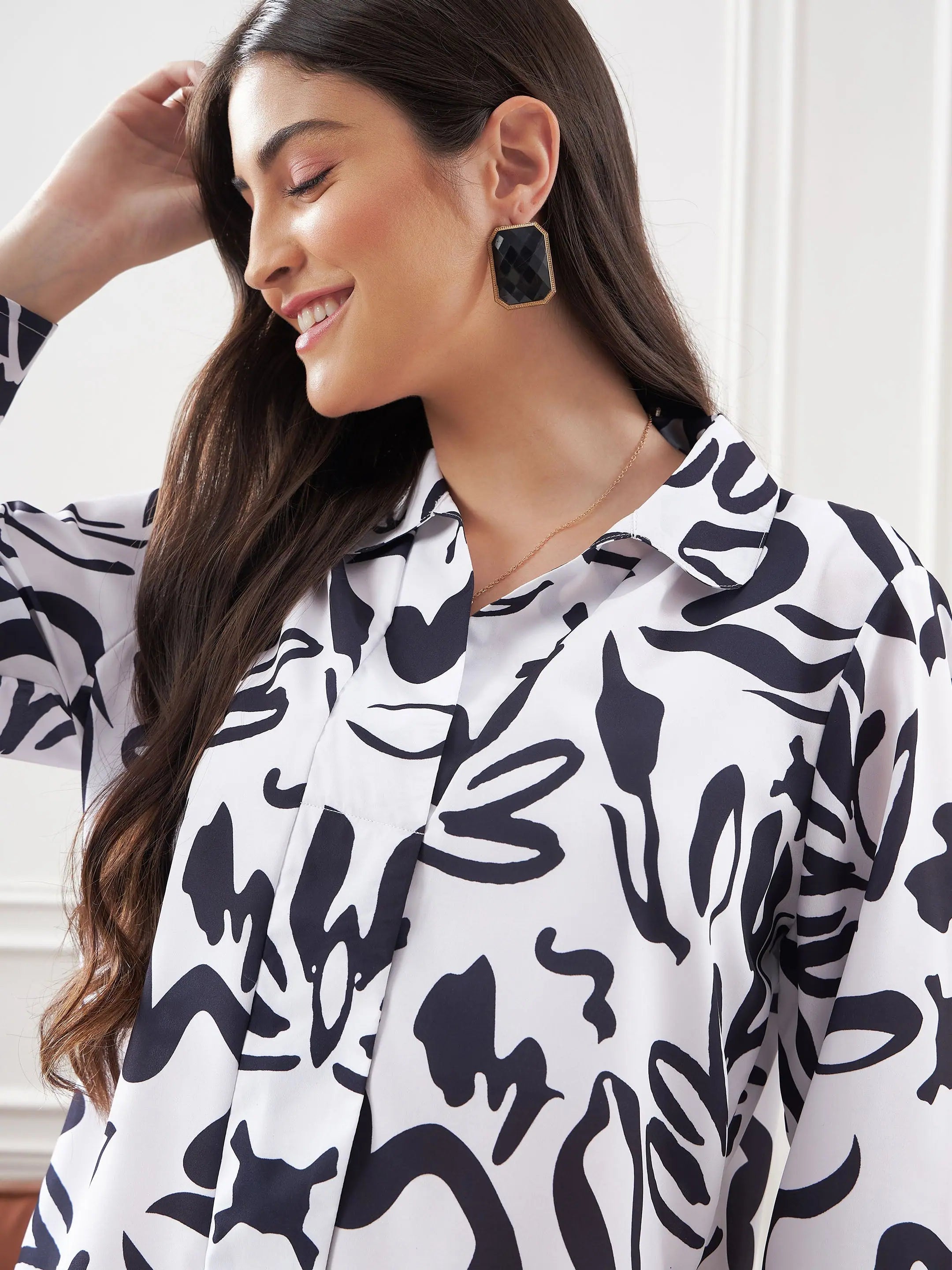 Abstract Art Shirt & Lounge Pants Set - Comfortable Fit